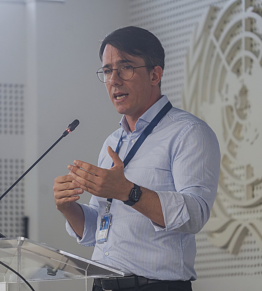 Vid Štimac on stage at a UNDP event